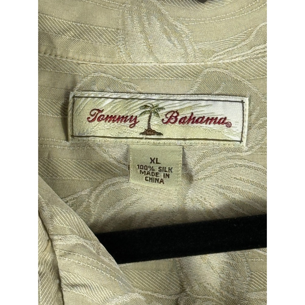 Tommy Bahama 100% Silk Shirt Mens XL Beige Floral Hawaiian Vacation Wear - Picture 4 of 5